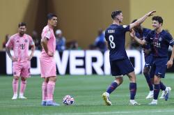 巴黎圣日耳曼在比赛中笑到最后