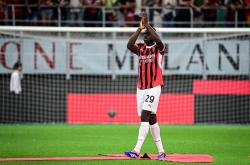 包含AC米兰连续三场不胜，主帅下课成定局的词条