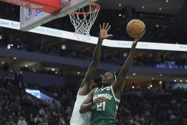 猛龙队新秀膝盖感到不适,需接受治疗的简单介绍 猛龙队新秀膝盖感到不适,需接受治疗的简单介绍