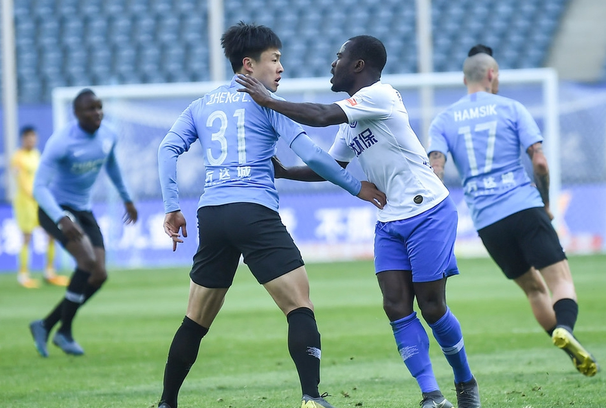 天津泰达主场不敌广州恒大,遭遇两连败 天津泰达主场不敌广州恒大,遭遇两连败