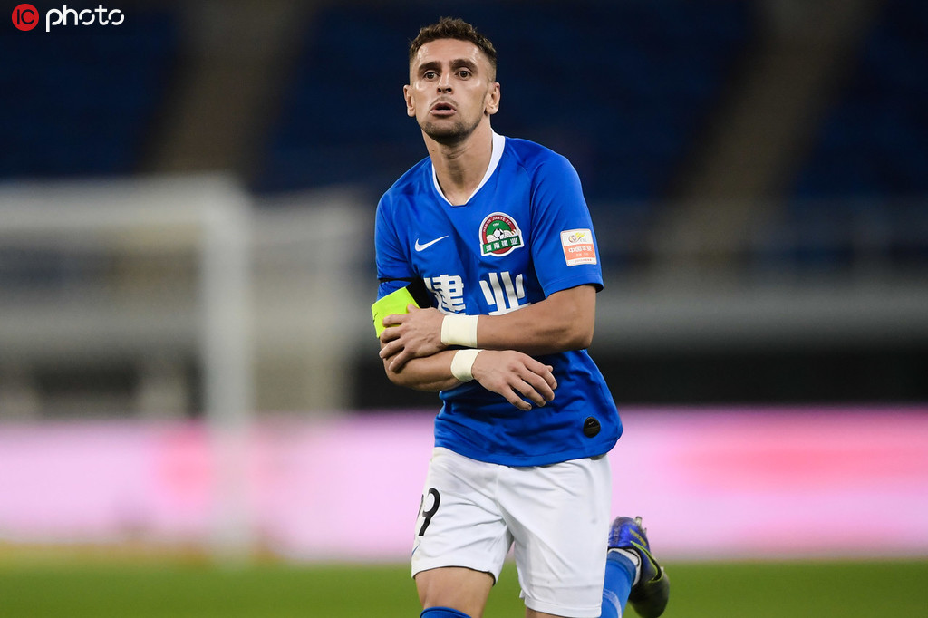 关于斯威客场战平卓尔，保持防线稳固的信息