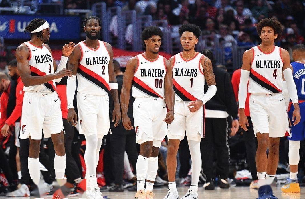 关于太阳惊艳表现!西蒙斯和艾顿携手带队逆袭的信息 关于太阳惊艳表现!西蒙斯和艾顿携手带队逆袭的信息