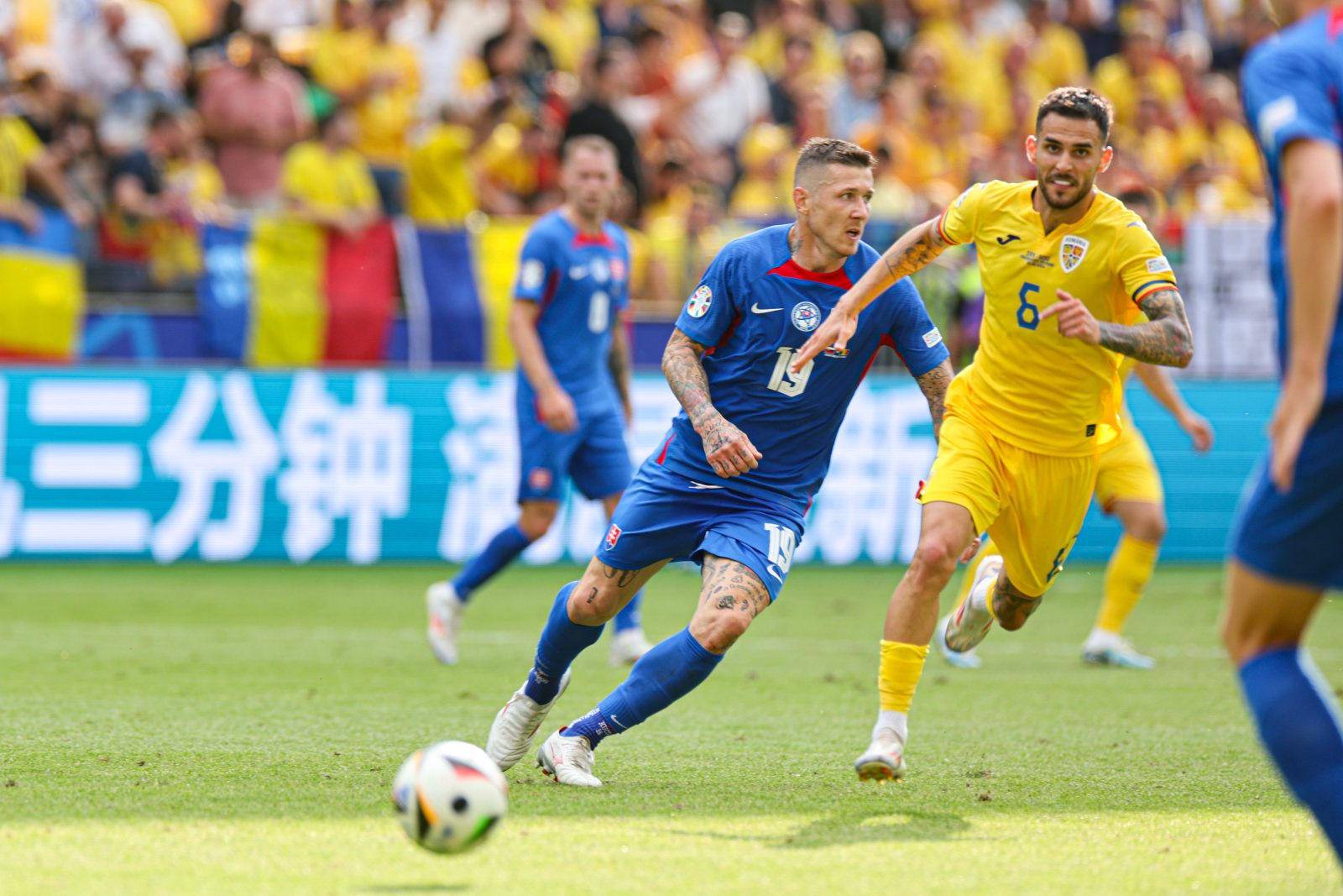 欧洲预选赛赛场一触即发，高潮不断的简单介绍