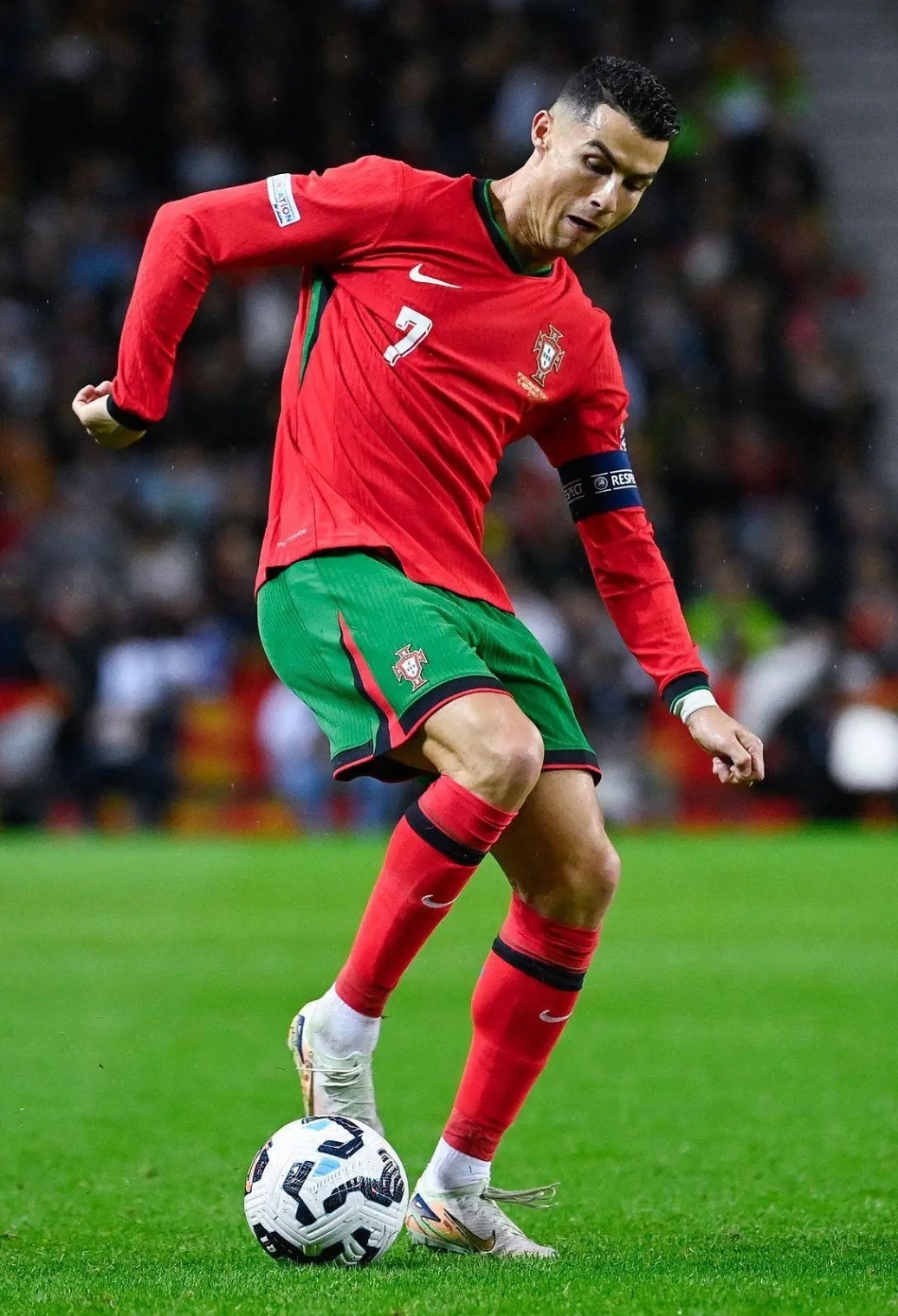 C罗39岁宣布将转型为教练 C罗39岁宣布将转型为教练