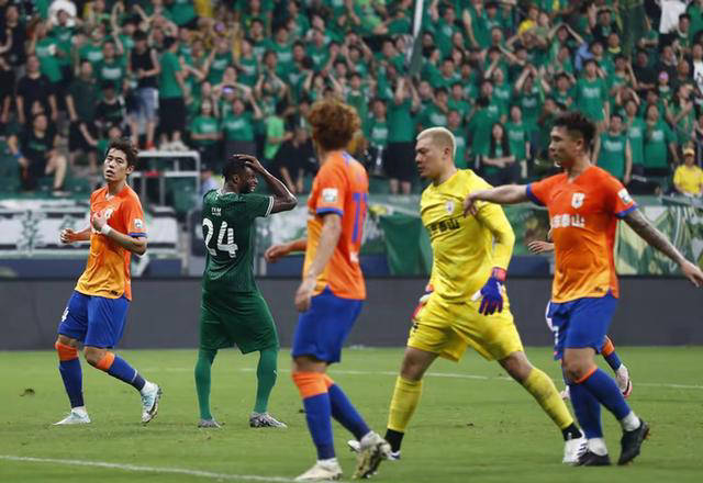 球队经历连续失利，寻求突破调整阵容的简单介绍