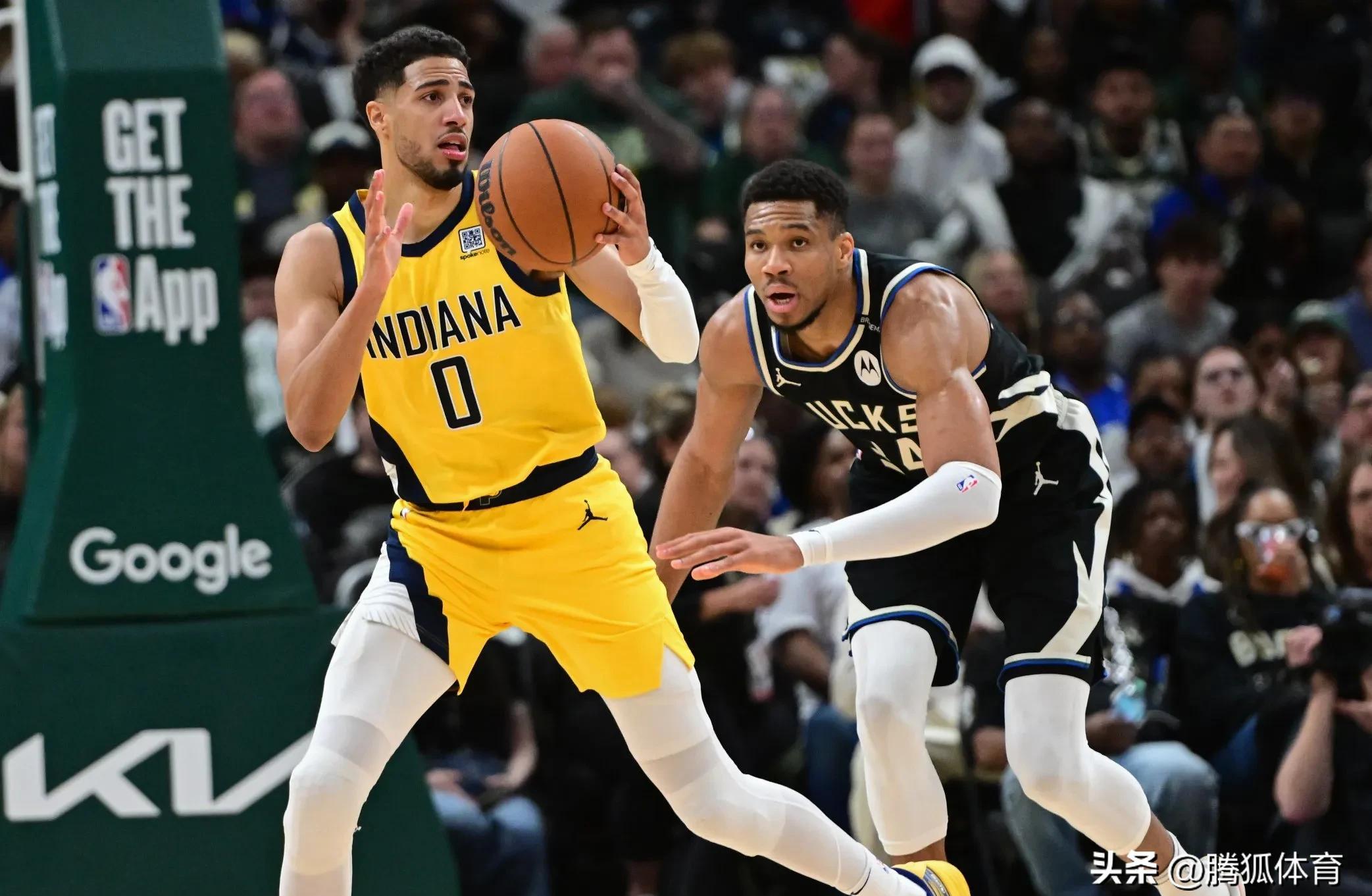 关于照片客场战胜尼克斯，库兹马发威的信息